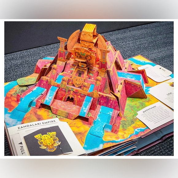 World of Warcraft Pop-Up Book - Picture 4 of 7